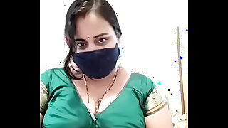 Indian aunty show open pussy