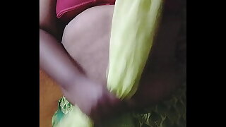 Nilu hot saree Boob'_s