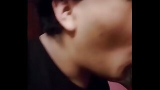 la dabi aprendiendo a mamar verga