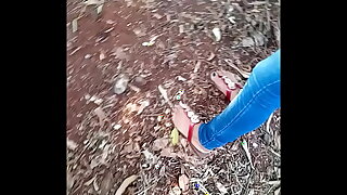 Eu pego o leite do meu primo para me dar a senha da Internet. N&atilde_o conte para minha m&atilde_e. ainda enforquei aula