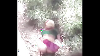 Desi village women pissing