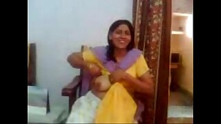Bhabhi Showing Boobs To Devar