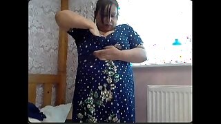 Indian milf on webcam talking very dirty (Part 3 of 3)