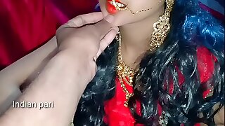 XXX Cute Girl First Time Kissing Honeymoon On Bed