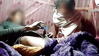 Desi old bhabhi raat ko bulakar chudai karvaya